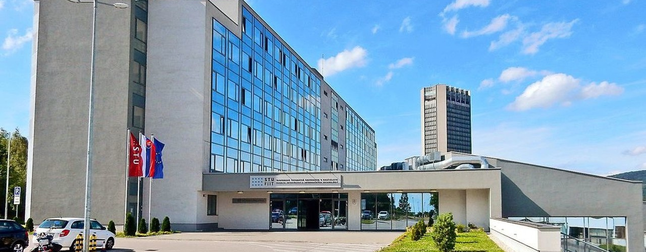 Словацкий технический университет (STUBA)